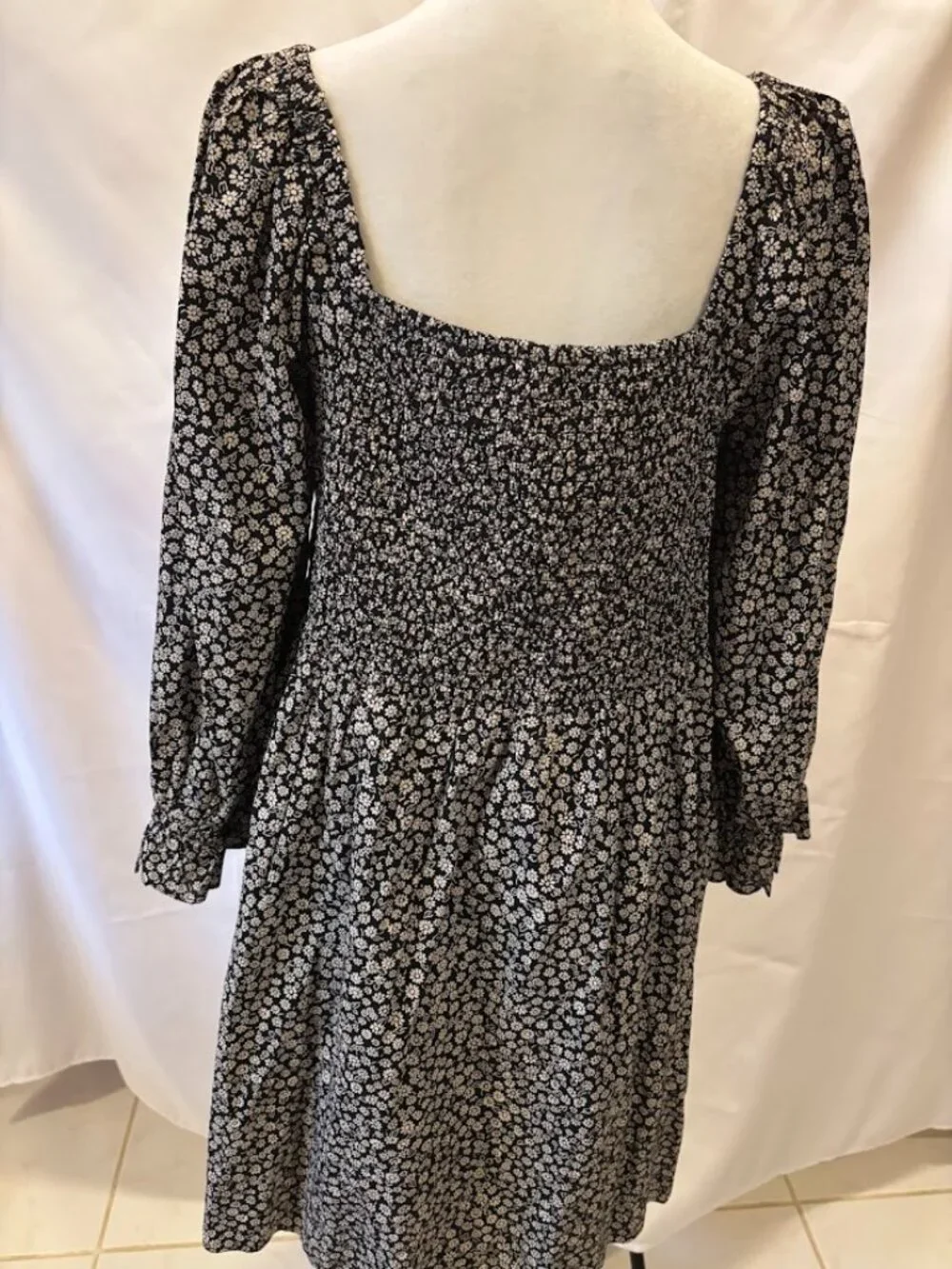 MADEWELL Lucie Elbow-Sleeve Smocked Dress in Parisian Ditsy - size Large - Picture 13 of 16